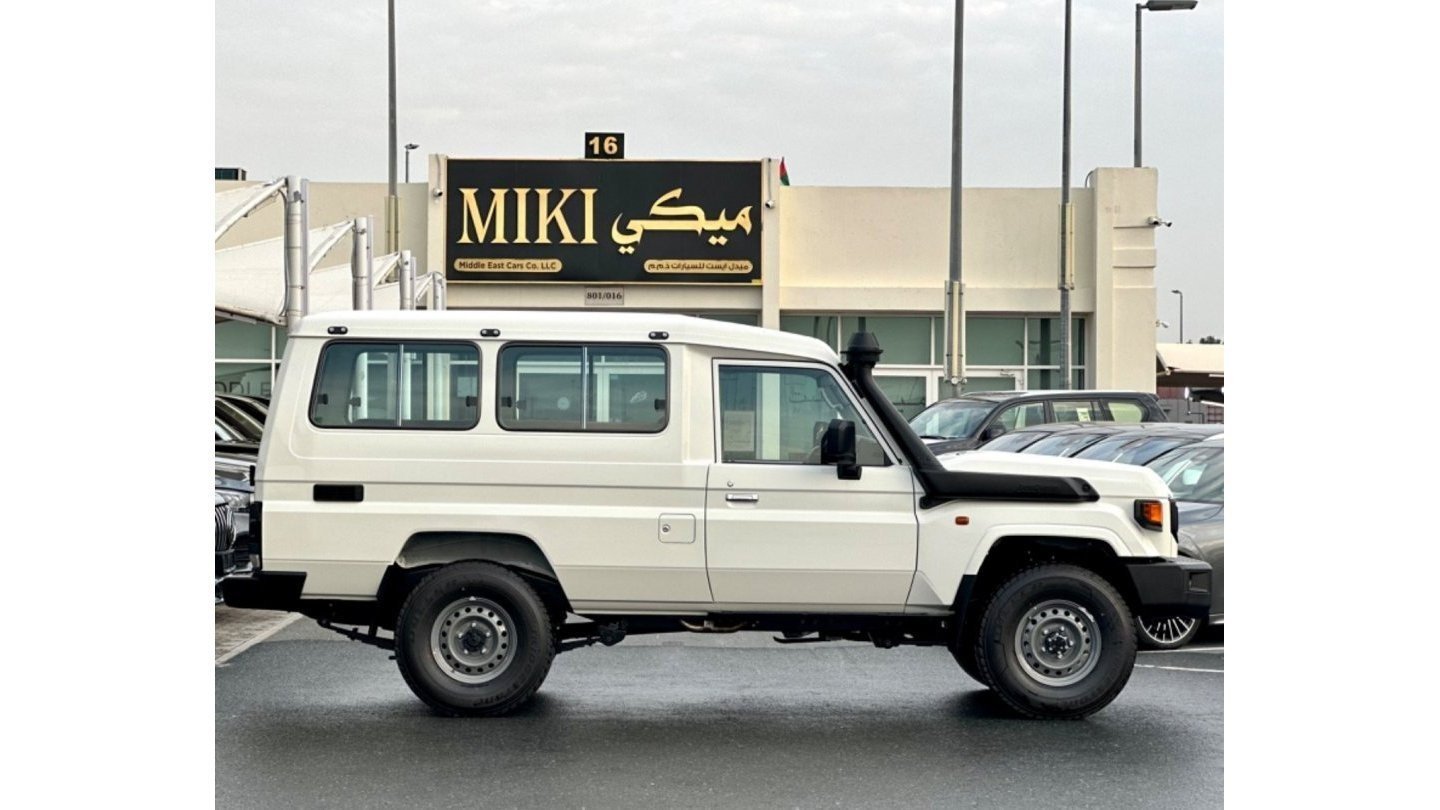 Toyota Land Cruiser Hard Top 2024