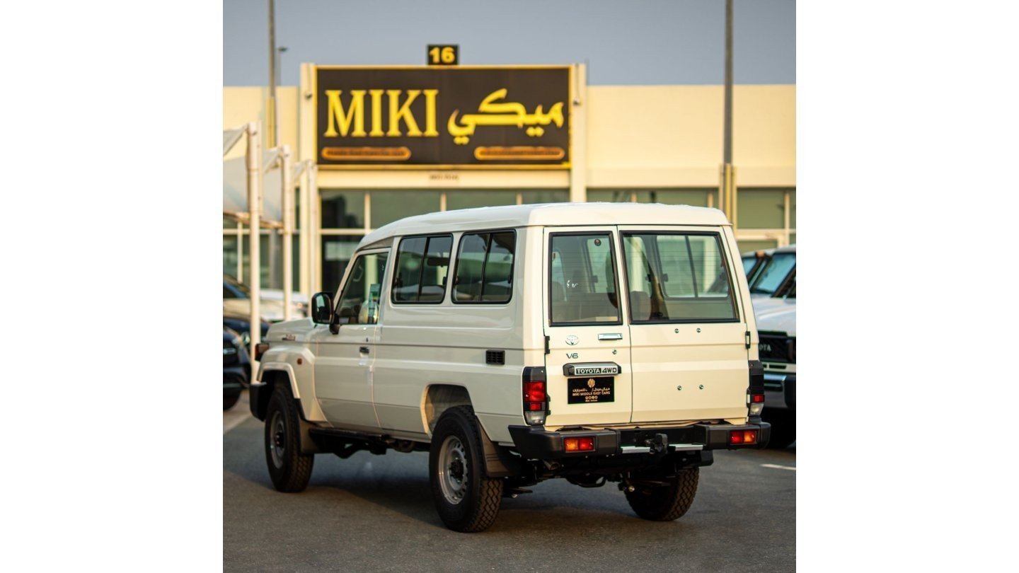 Toyota Land Cruiser Hard Top 2024