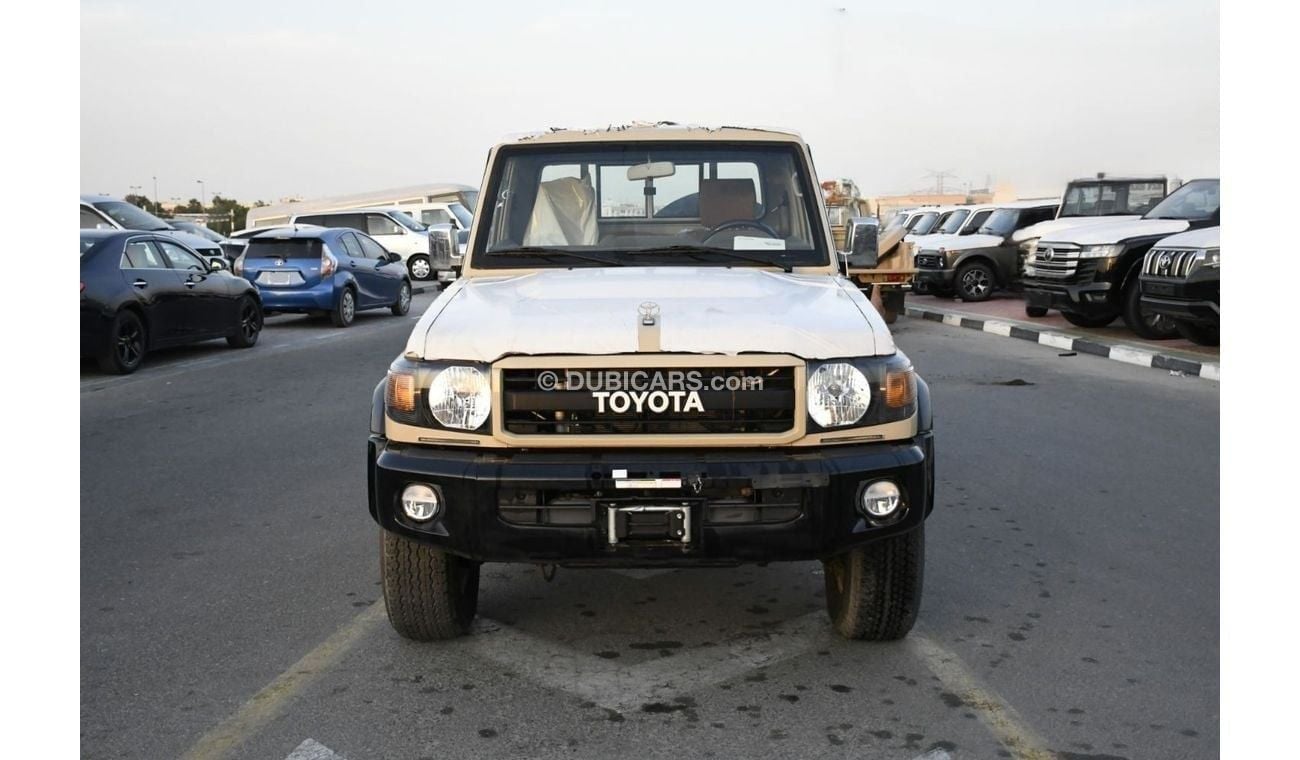 Toyota Land Cruiser Pick Up 4.0L V6 MT 70th anniversary with Diff lock