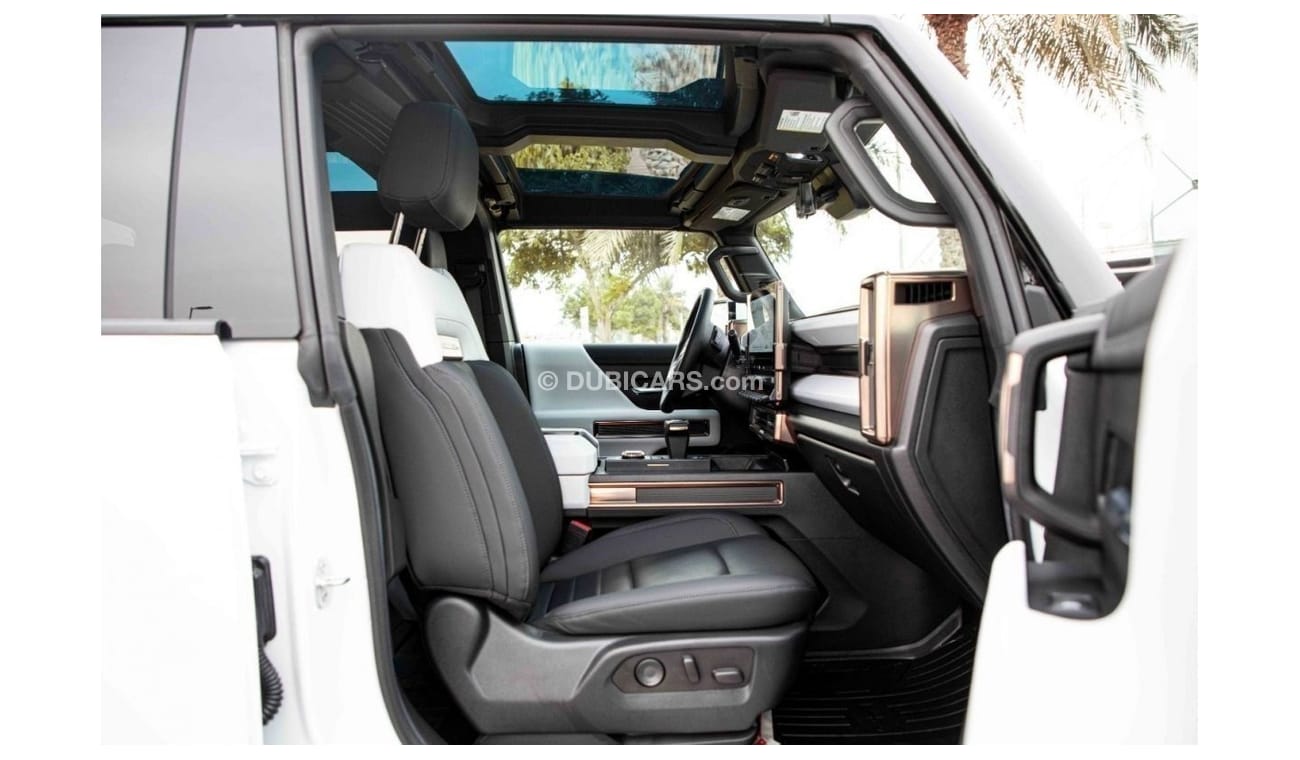 جي أم سي همر EV 2022 GMC Hummer EV Pick Up Edition1 - White inside black & white | Export Only