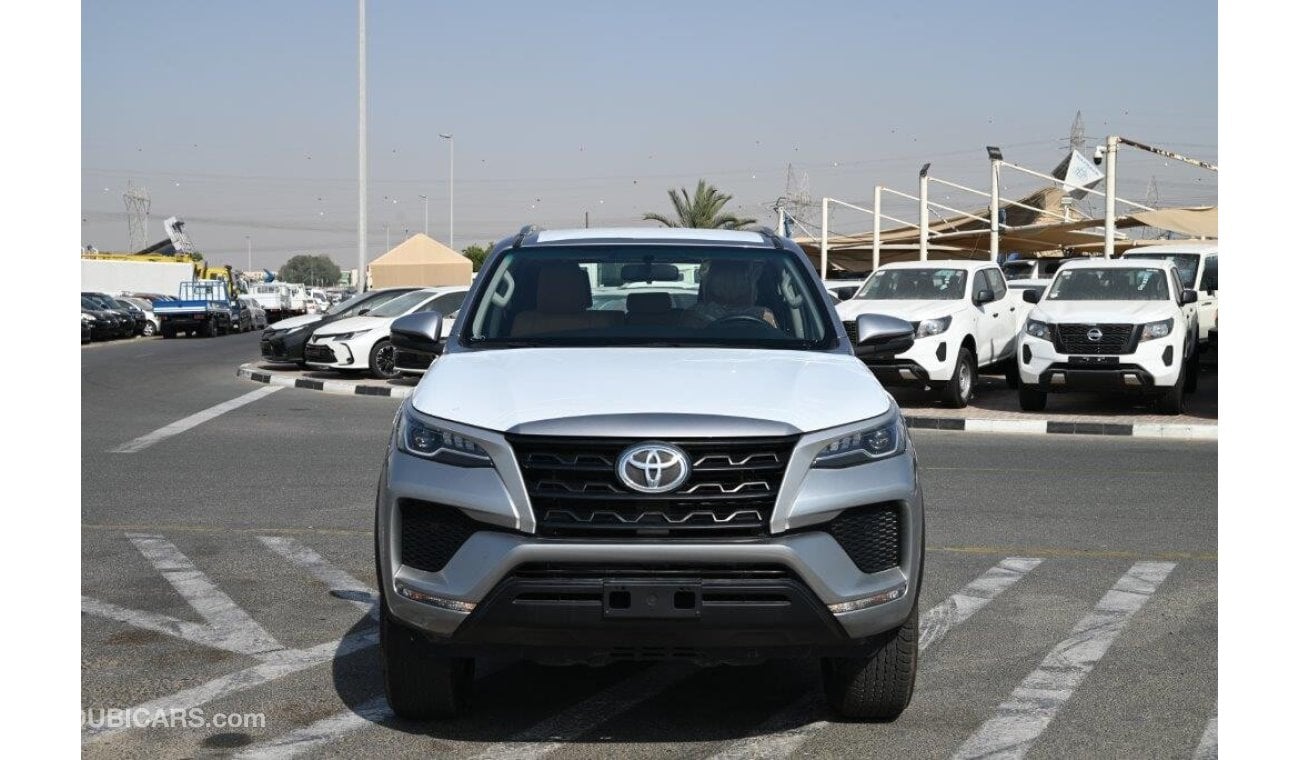 تويوتا فورتونر EXR 2.7L Petrol 4WD 7 Seat Automatic