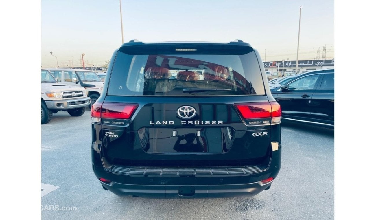 Toyota Land Cruiser TOYOTA LC300 GXR 3.5L TWIN TURBO 2024 WITH SUNROOF 273000 AED FOR EXPORT PRICE