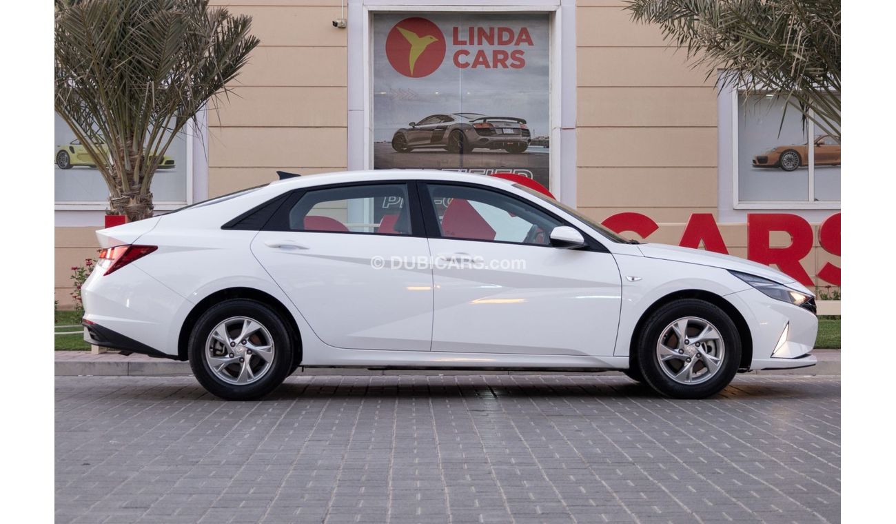 Hyundai Elantra Smart 1.6L Hyundai Elantra 2023 GCC under Agency Warranty with Flexible Down-Payment.