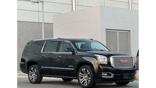 جي أم سي يوكون XL Denali 6.2L (7 Seater) GMC YUKON DENALI XL GCC 2017 ORGINAL PAINT // PERFECT CONDITION