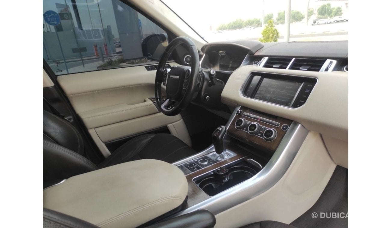 لاند روفر رينج روفر سبورت Range rover sport HSE V6 Gcc full option