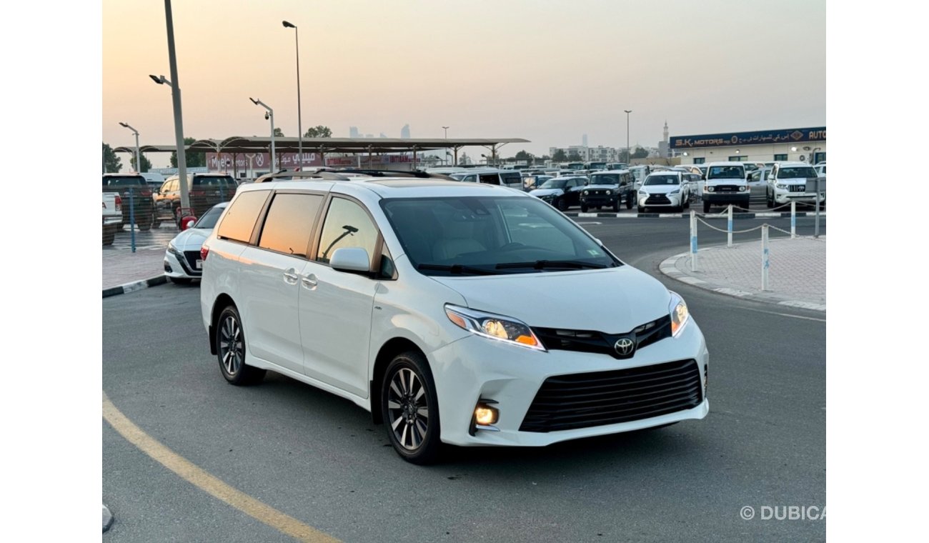 Toyota Sienna 2019 XLE SUNROOF 4x4 FULL OPTION US SPEC