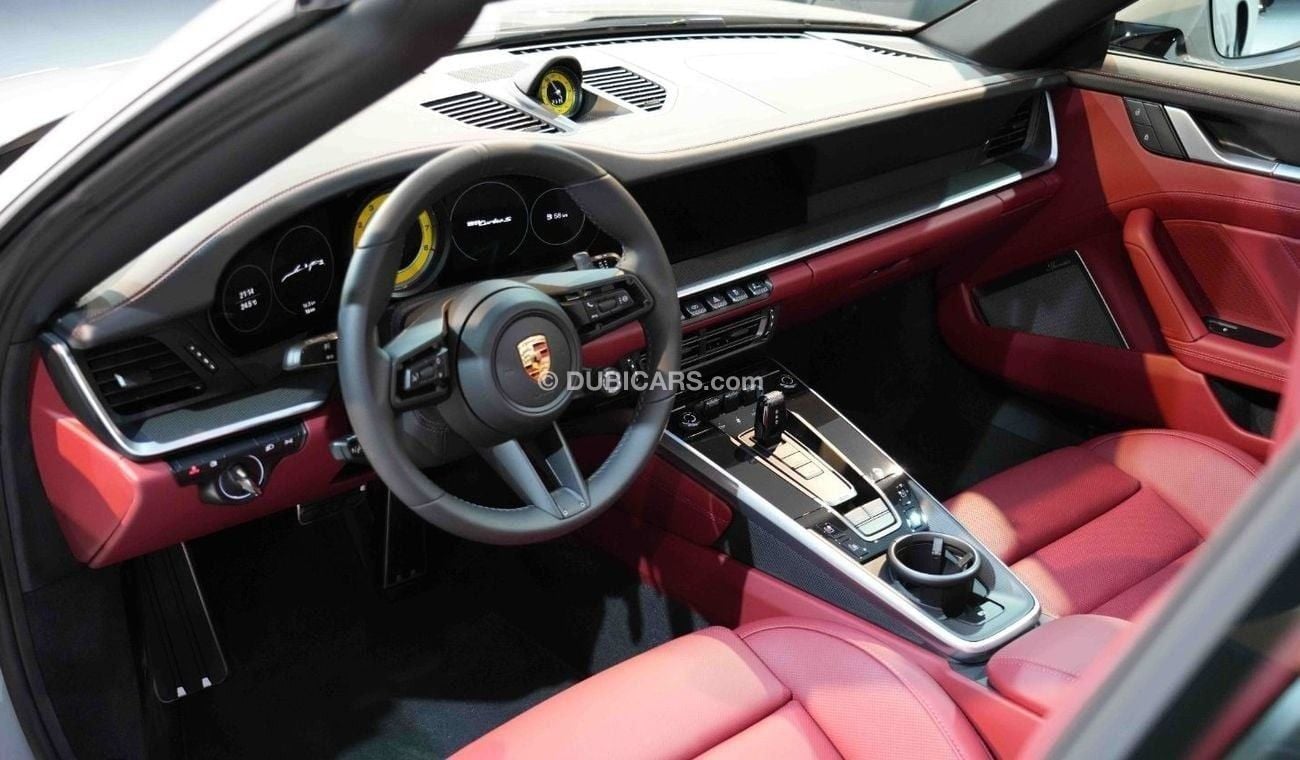 بورش 911 Cabriolet | Brand New | 2024 | Crayon | Interior Red Bordeaux