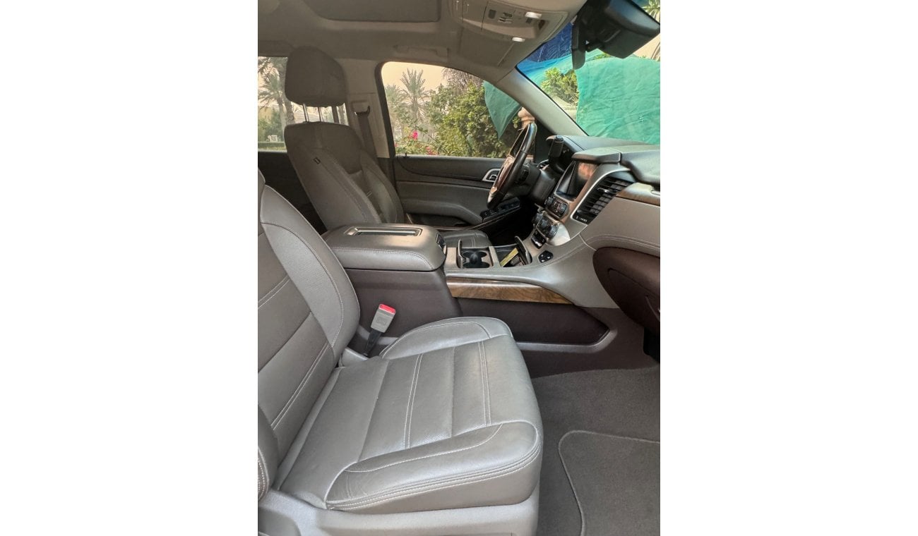 جي أم سي يوكون XL Denali 6.2L (7 Seater)