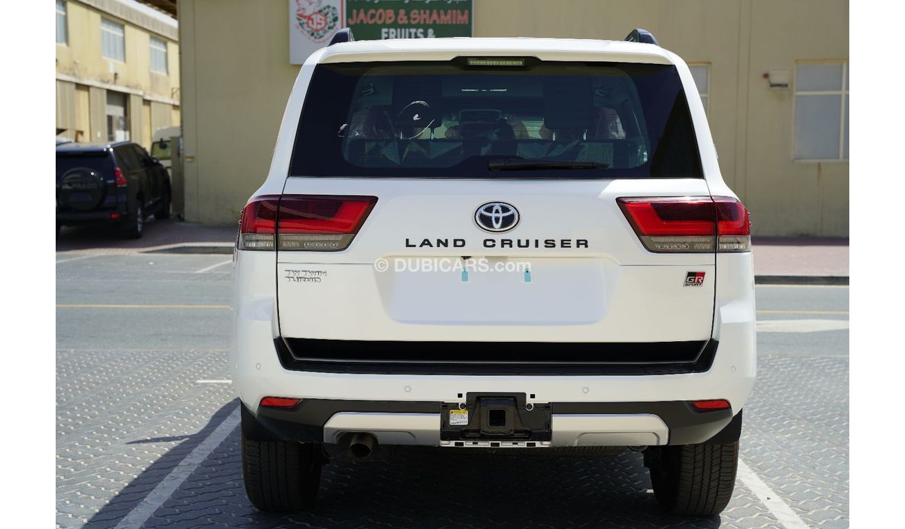 Toyota Land Cruiser GR SPORT DIESEL 2022 FULL OPTION GCC SPECS ( REAR SCREEN / RADAR / 7 SEATS )