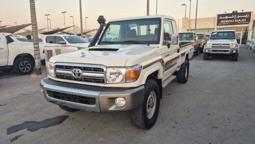 Toyota Land Cruiser Pick Up 2020 TOYOTA LAND CRUISER SINGLE CABIN DIESEL 4.5L V8 Clean Car Without Accident Without Paint no any