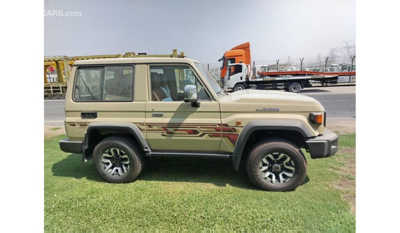 Toyota Land Cruiser Hard Top 2.8 FULL OPTION