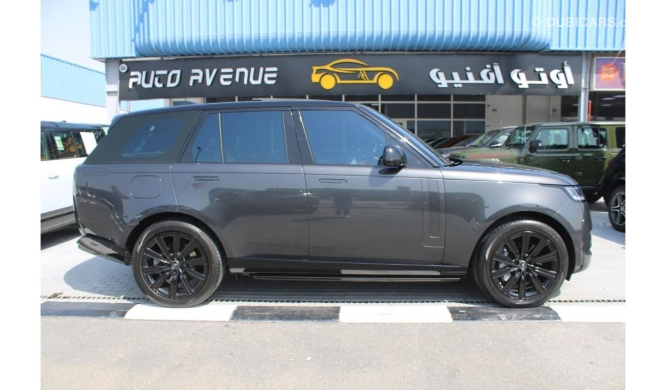 Land Rover Range Rover Vogue GCC SPECS - UNDER WARRANTY AND SERVICE