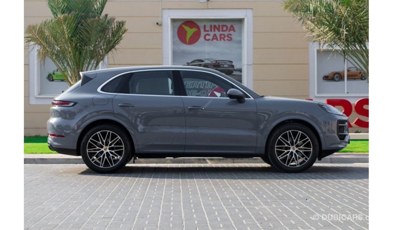 Porsche Cayenne Porsche Cayenne 2024 GCC under Agency Warranty with Flexible Down-Payment.