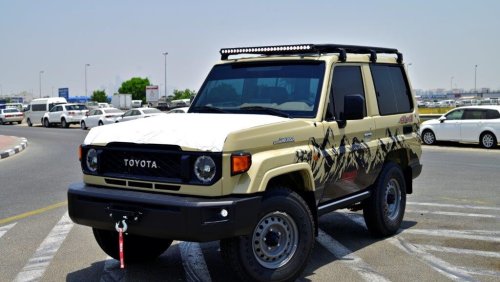 Toyota Land Cruiser Hard Top 71 Ultimate Edition V6 4.0L 7-Seater MT-EURO 4.