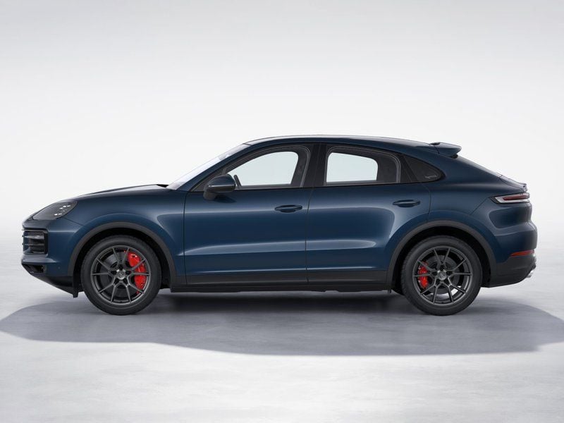 Porsche Cayenne GTS exterior - Side Profile