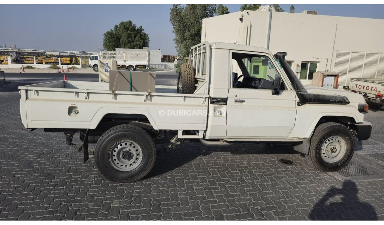 تويوتا لاند كروزر بيك آب 79 Single Cab 2.8L Auto Diesel