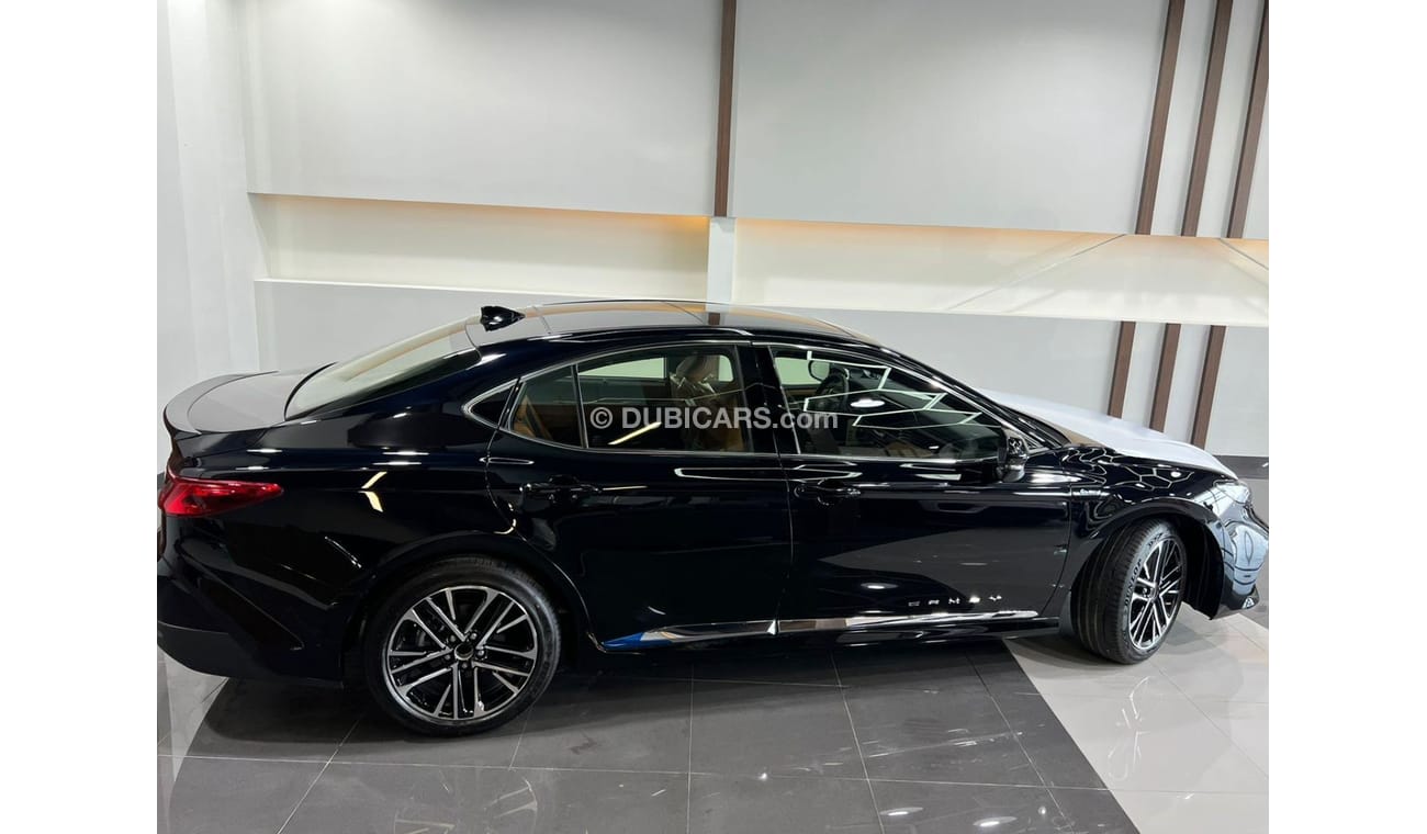 تويوتا كامري Toyota Camry Lumiere 2.5L HEV Full option - GCC (Export Price)