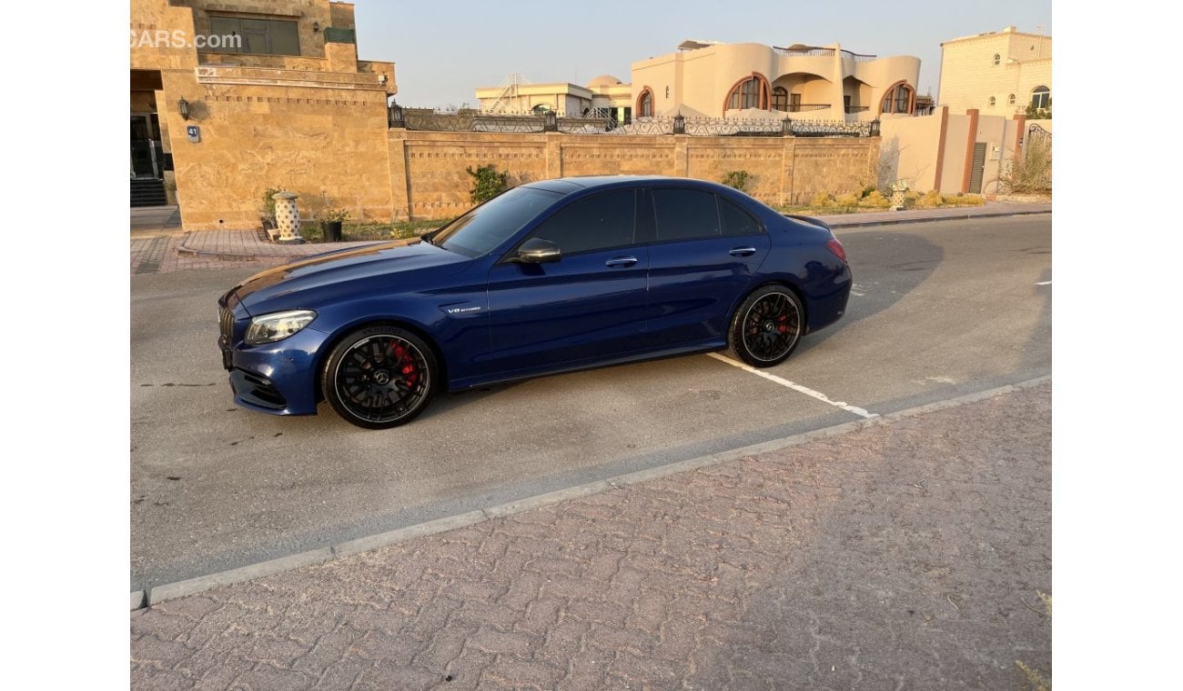 Mercedes-Benz C 63S AMG