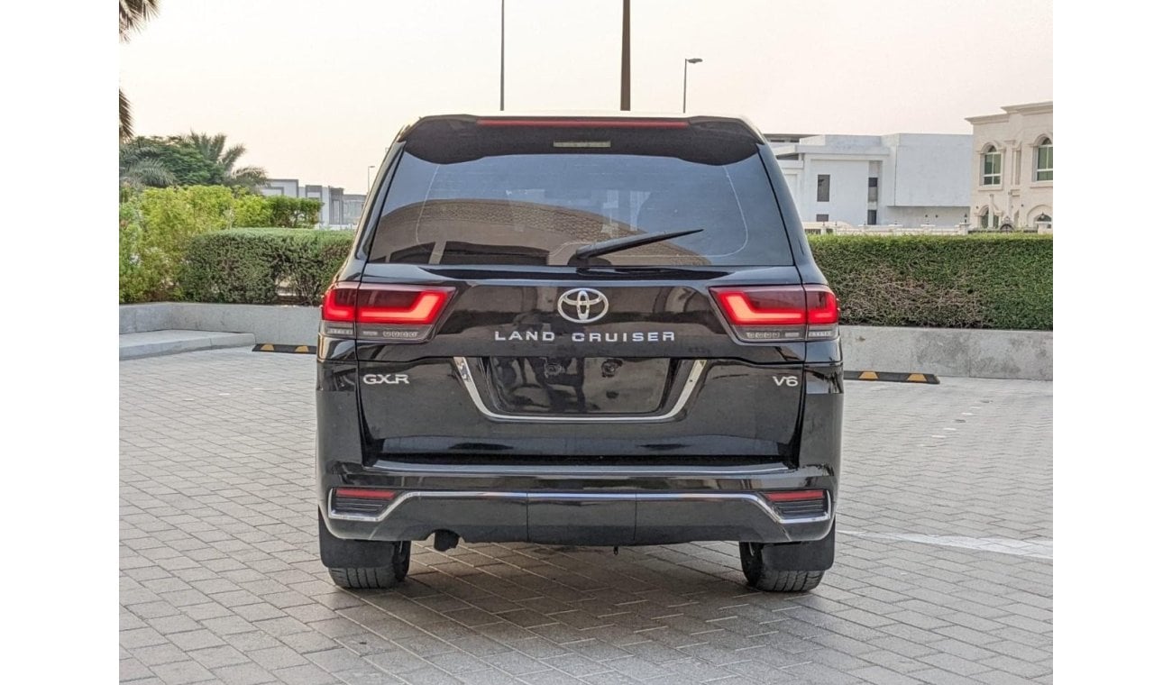 تويوتا لاند كروزر Toyota Land Cruiser 2011 GXR facelift to 2023 full LHD petrol