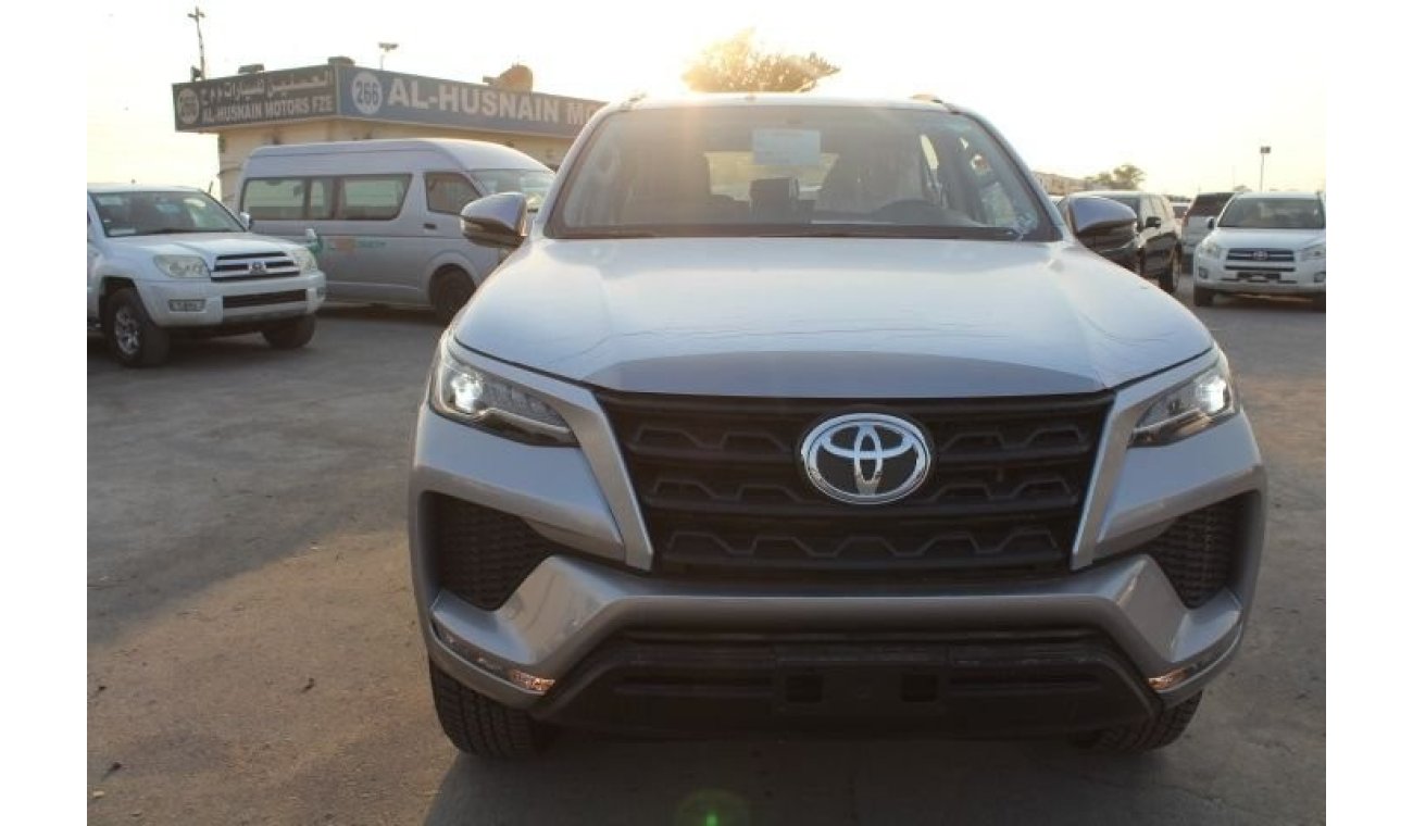 تويوتا فورتونر TOYOTA FORTUNER GX 2022 MODEL