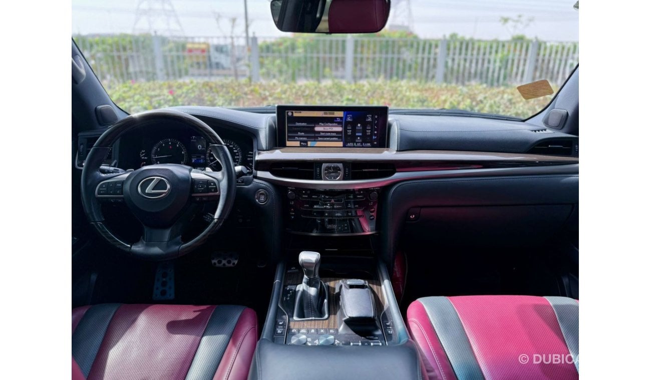 Lexus LX570 Signature LEXUS LX5700 GCC SPECS YEAR 2019 FULL SERVICE HISTORY