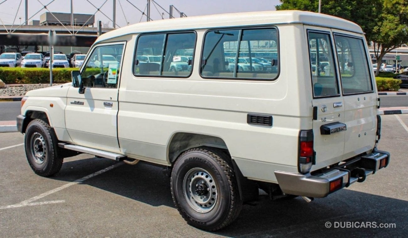 Toyota Land Cruiser Hard Top TOYOTA LAND CRUISER 78 4.5L T DSL - E MT