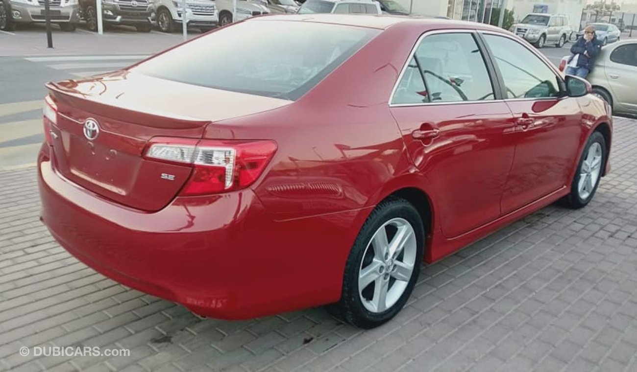 Toyota Camry SE - Very Clean Car