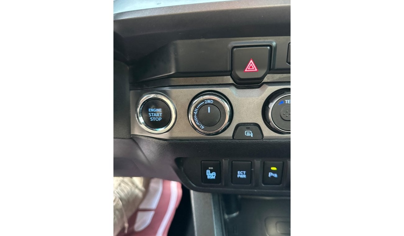 Toyota Tacoma 2020 OFF ROAD 4x4 PUSH START SUNROOF FULL OPTION