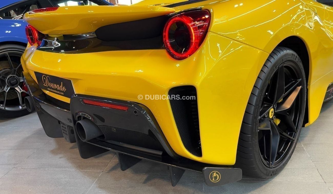 فيراري 488 Pista Spider | 2020 | Giallo Modena | Full Carbon Fiber | 720 HP