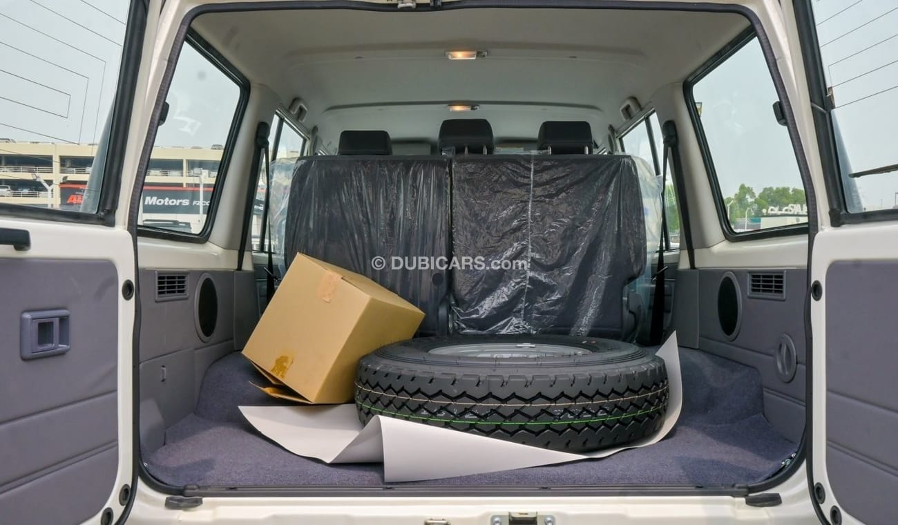 Toyota Land Cruiser Hard Top LX V6