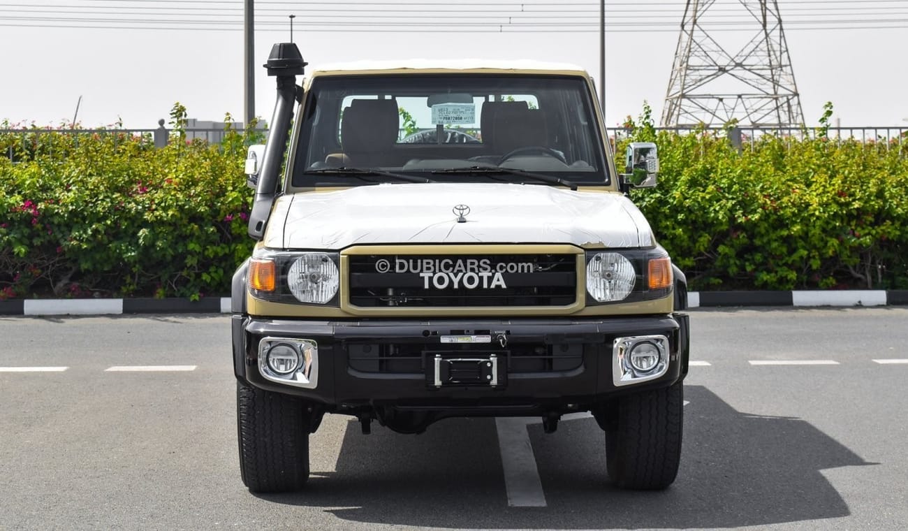 Toyota Land Cruiser Pick Up 4.0L V6 Petrol double Cabin M/T