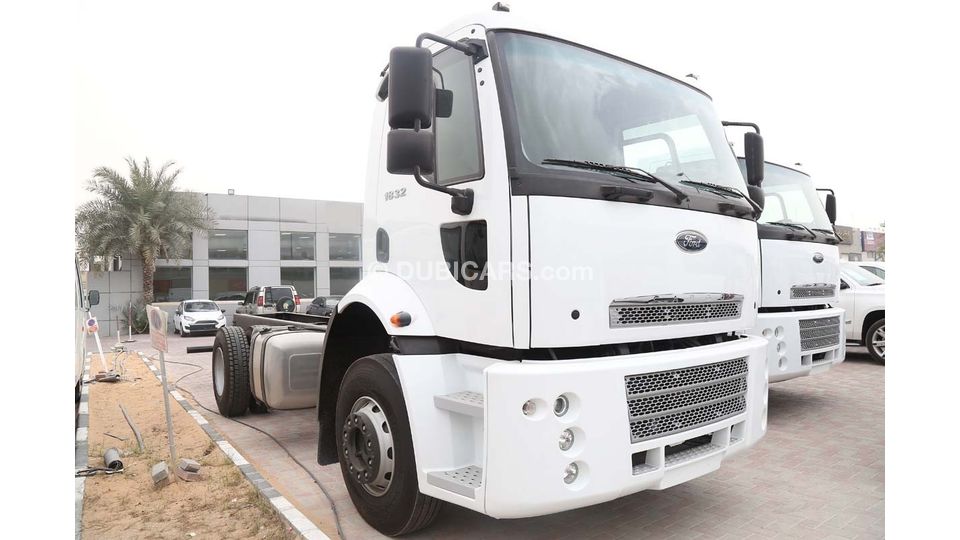 Ford Cargo 1832 DC Ecotorq for sale: AED 150,000. White, 2014