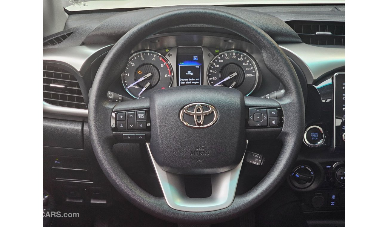 تويوتا هيلوكس Toyota Hilux 4x4 2.4L full Option automatic gearbox