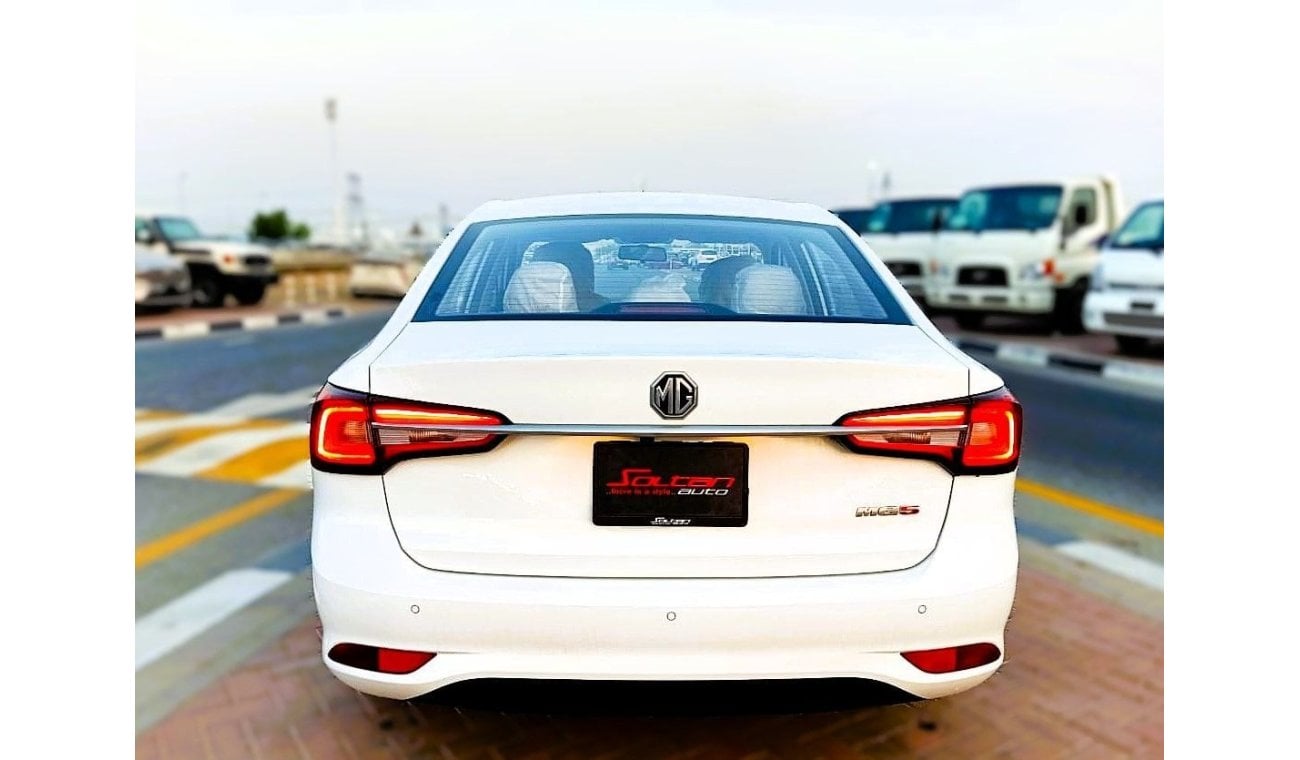 أم جي MG5 MG 5 LUXURY 1.5L A/T 2023 MODEL WHITE COLOR