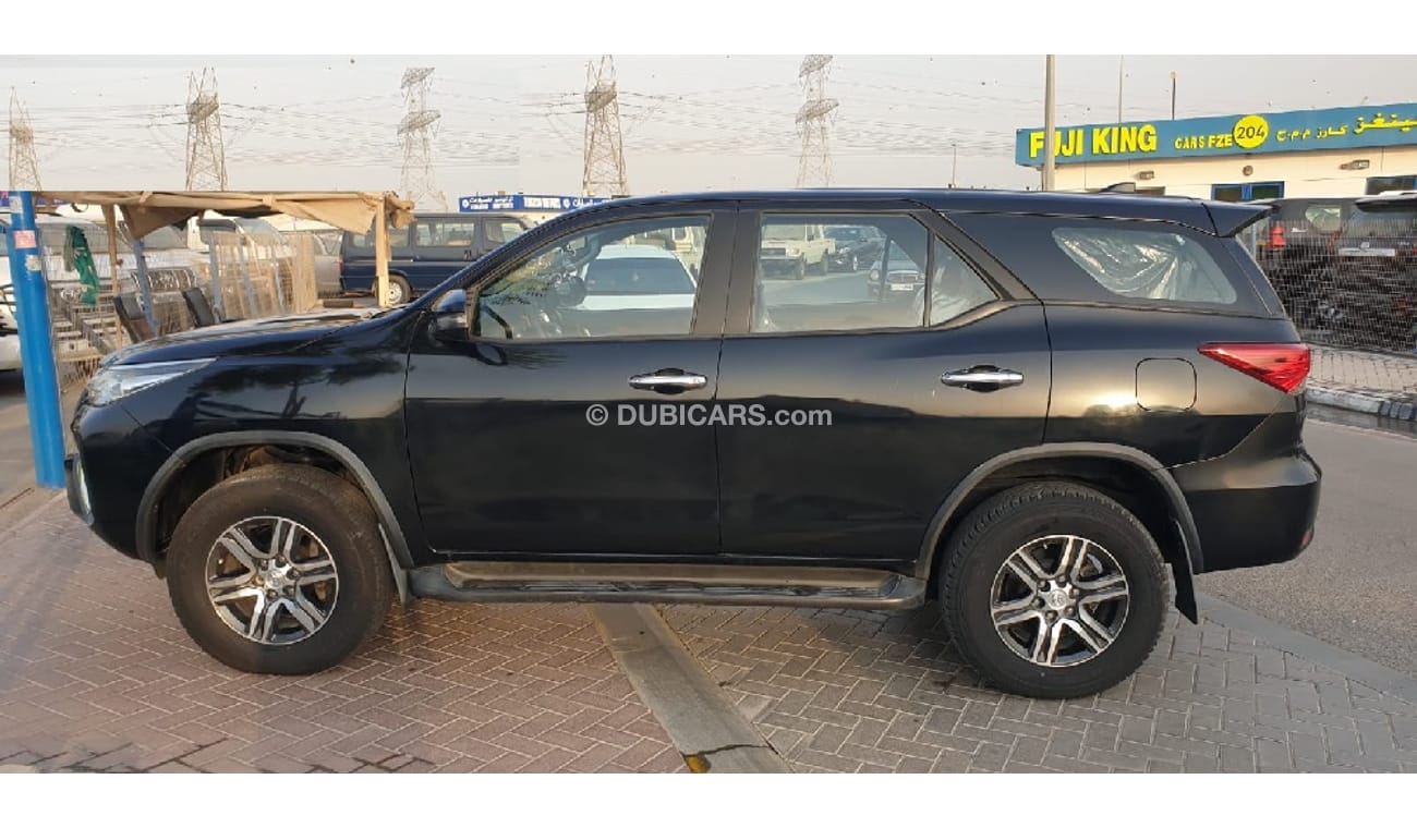 Toyota Fortuner 2.7 PETROL (4 CYLINDER)