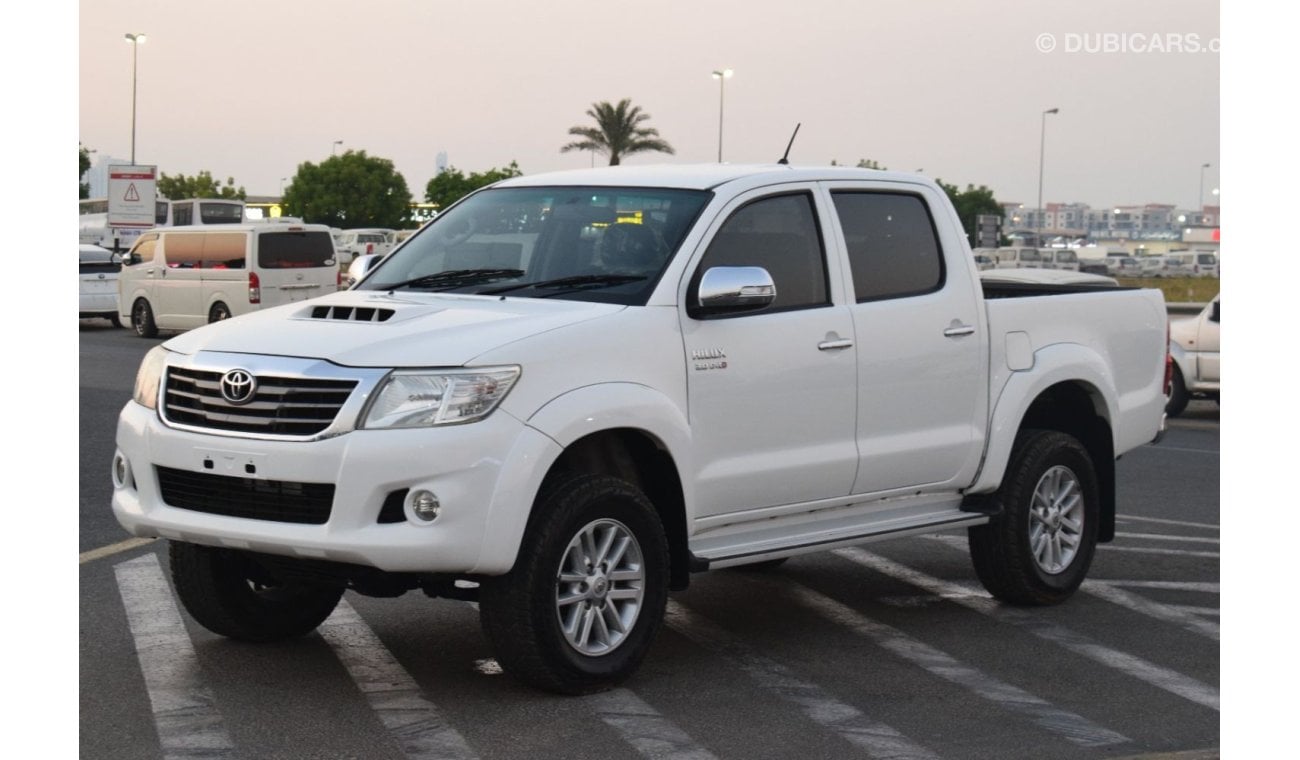 Toyota Hilux 2014 TOYOTA HILUX SR5 D4D