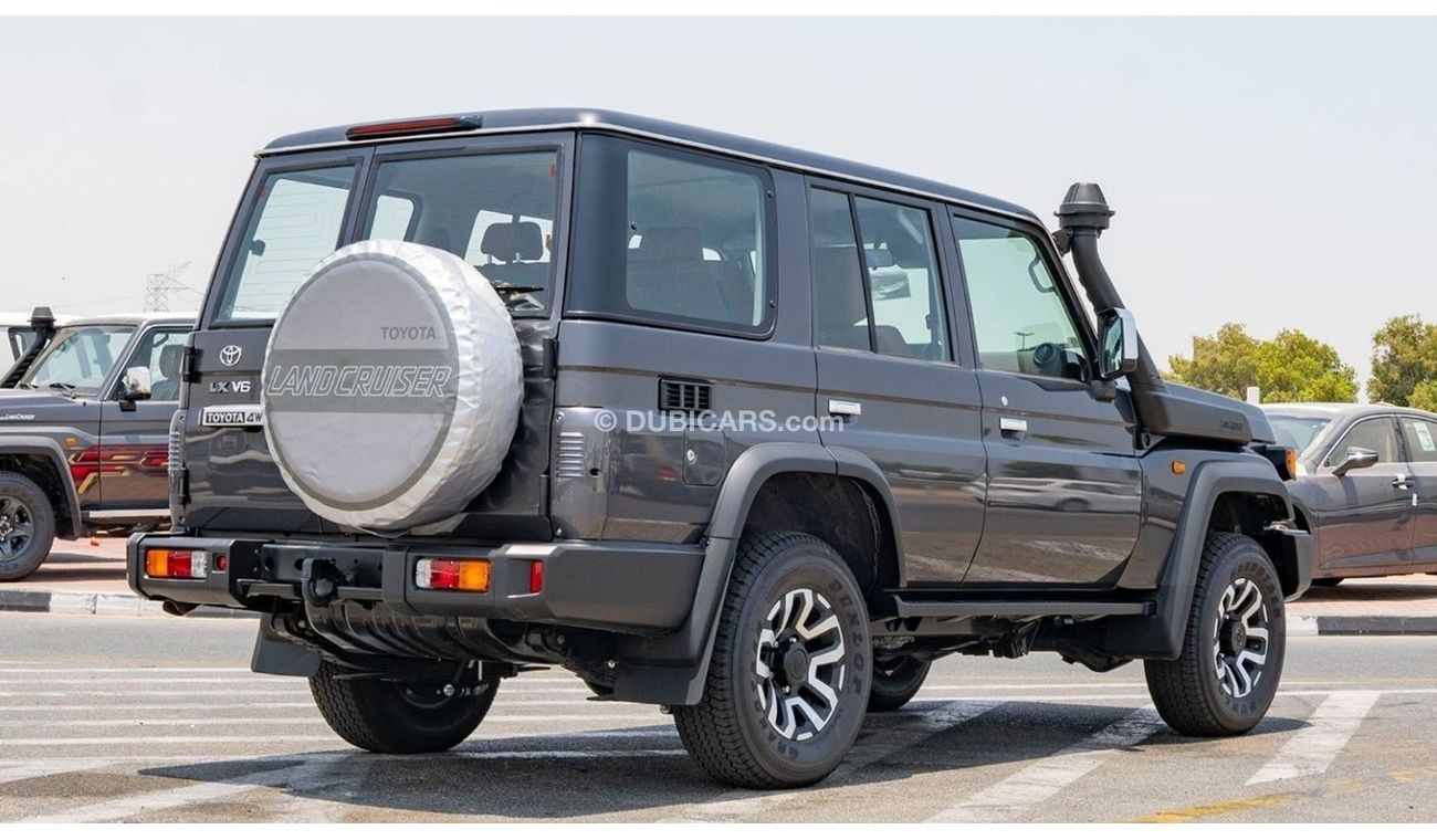 Toyota Land Cruiser Hard Top 2024 Toyota LC76 4.0L Petrol AT - GCC