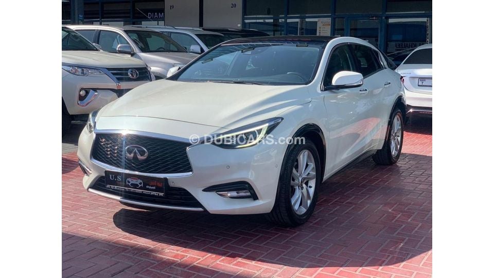 Infiniti Q45 Q30 2018 FULLY LOADED GCC IN MINT CONDITION for sale: AED