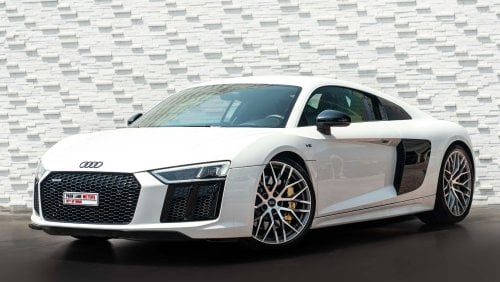 أودي R8 AED 8,861 PM • R8 V10 5.2L AWD • ONLY 60,000 KMS • FULL AUDI SERVICE HISTORY AND NEXT FREE SERVICE