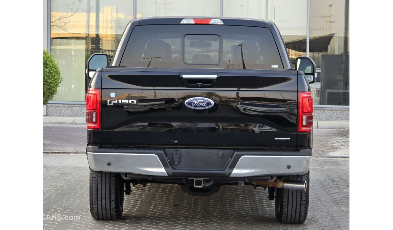 فورد F 150 لاريات