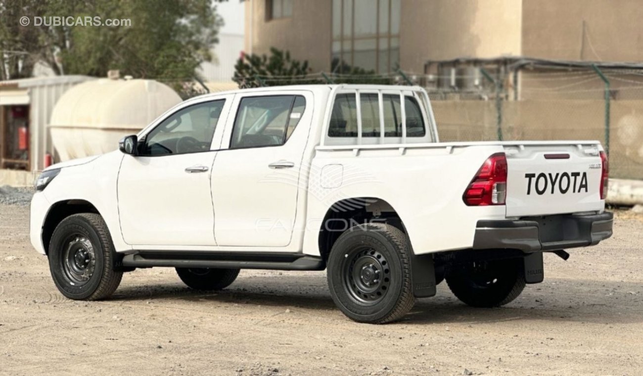 تويوتا هيلوكس 2.4LTurbo-Comfort-Power-pack-DC-4WD-MT