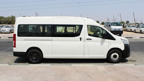 Toyota Hiace TOYOTA HIACE 2.8L COMMUTER MT 2023 HR