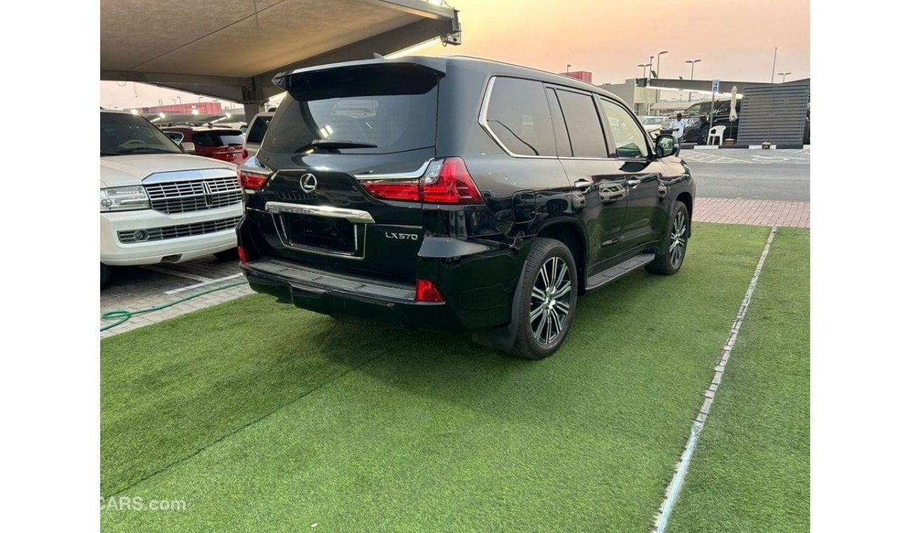 Lexus LX570 Sport black and beige