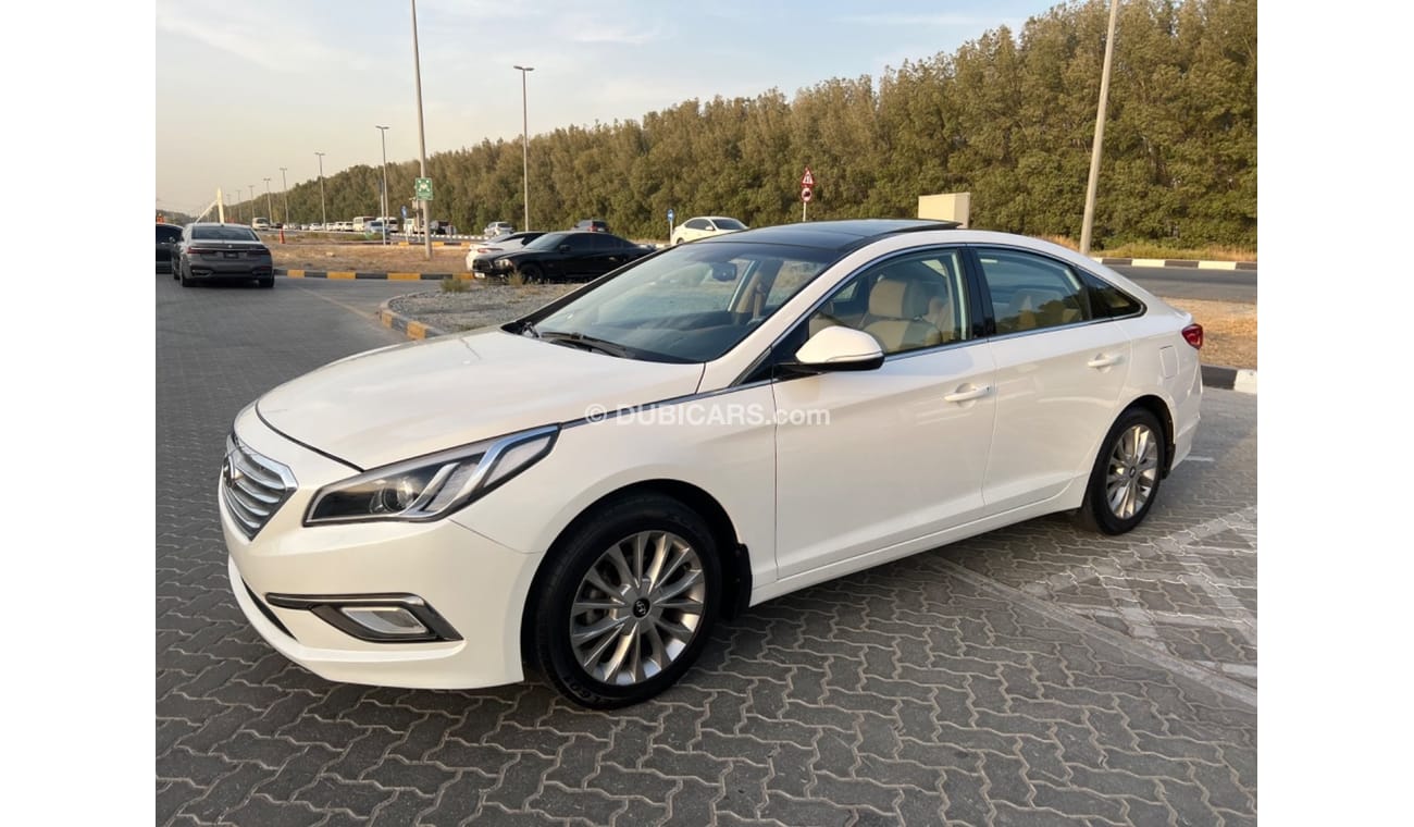 هيونداي سوناتا 2017 Hyundai sonata Gls Top (LFA) 4dr Sedan 2.4L4cyl petrol automatic front wheel drive Good conditi