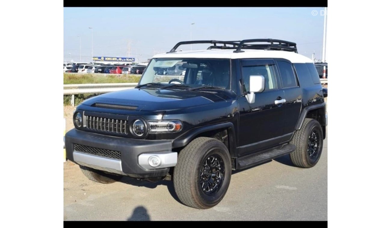 تويوتا إف جي كروزر Toyota FJ cruise 2016 V6