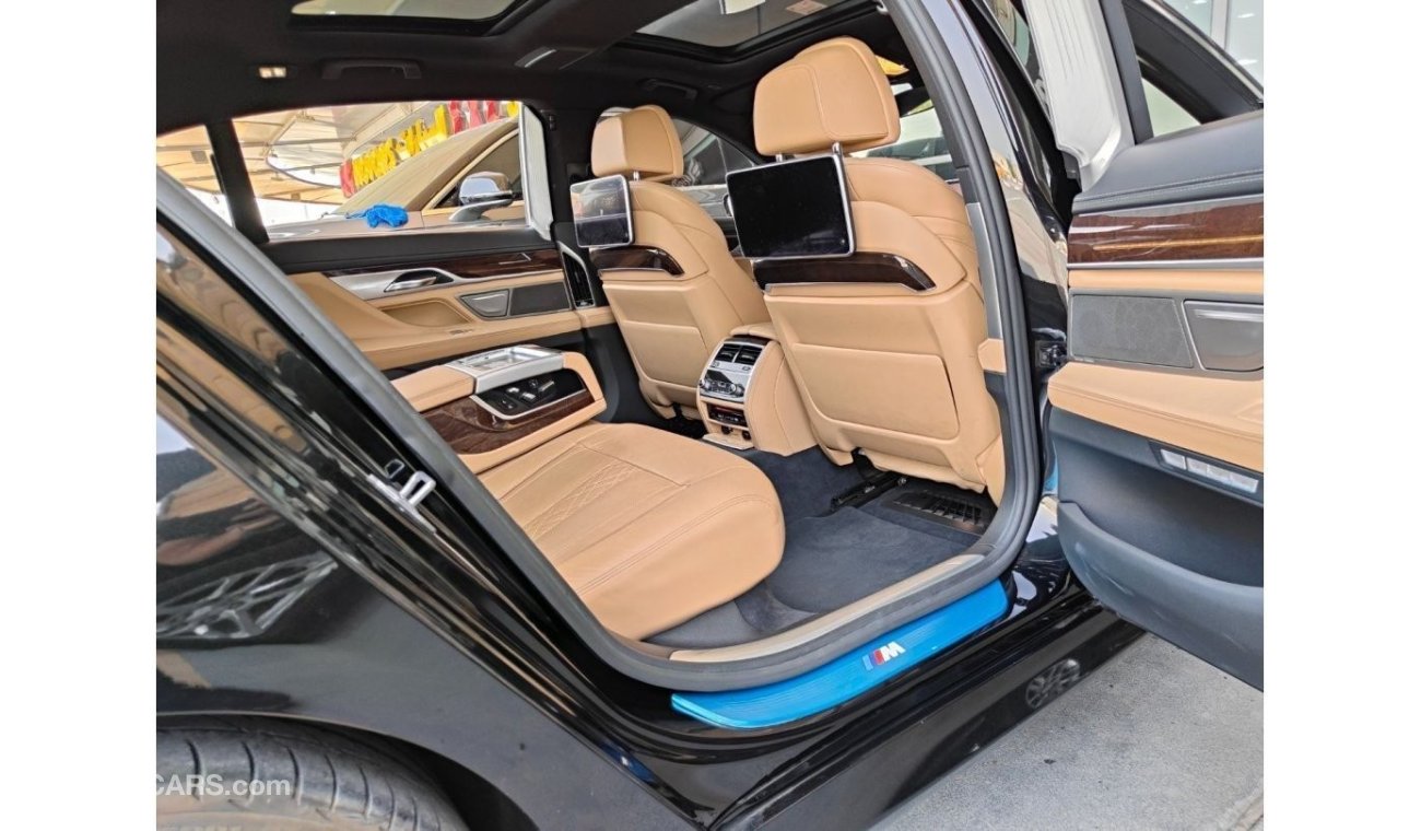 BMW 740Li M Sport AED 2,700 P.M | 2016 BMW 740Li M-SPORT | UNDER WARRANTY | GCC | VIP FULLY LOADED