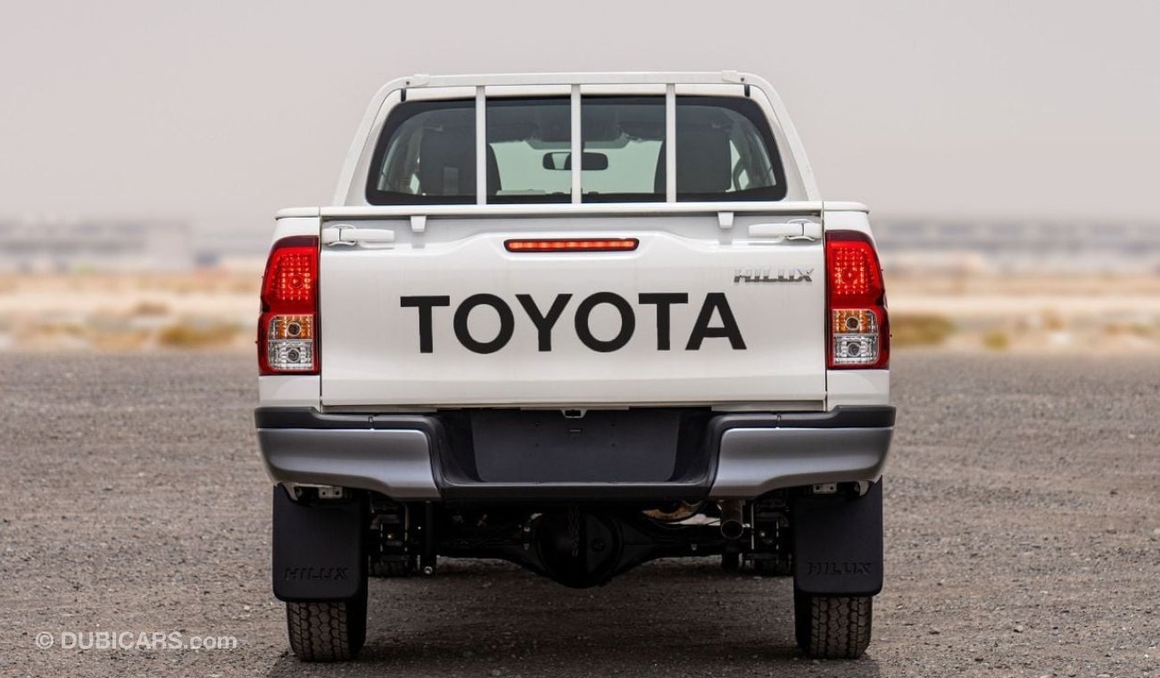 Toyota Hilux Toyota hilux 2.4L diesel basic option My24