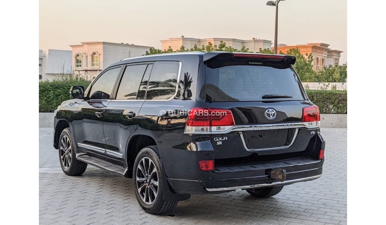 تويوتا لاند كروزر TOYOTA LAND CRUISER 2017 V6 GCC IN EXCELLENT CONDITION