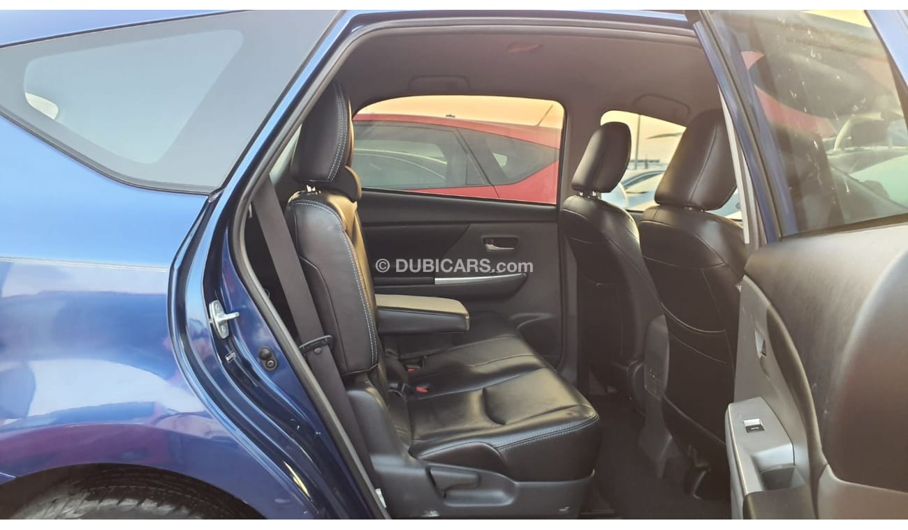 تويوتا برياس Prius Alpha 7 Seater Orignal LHD