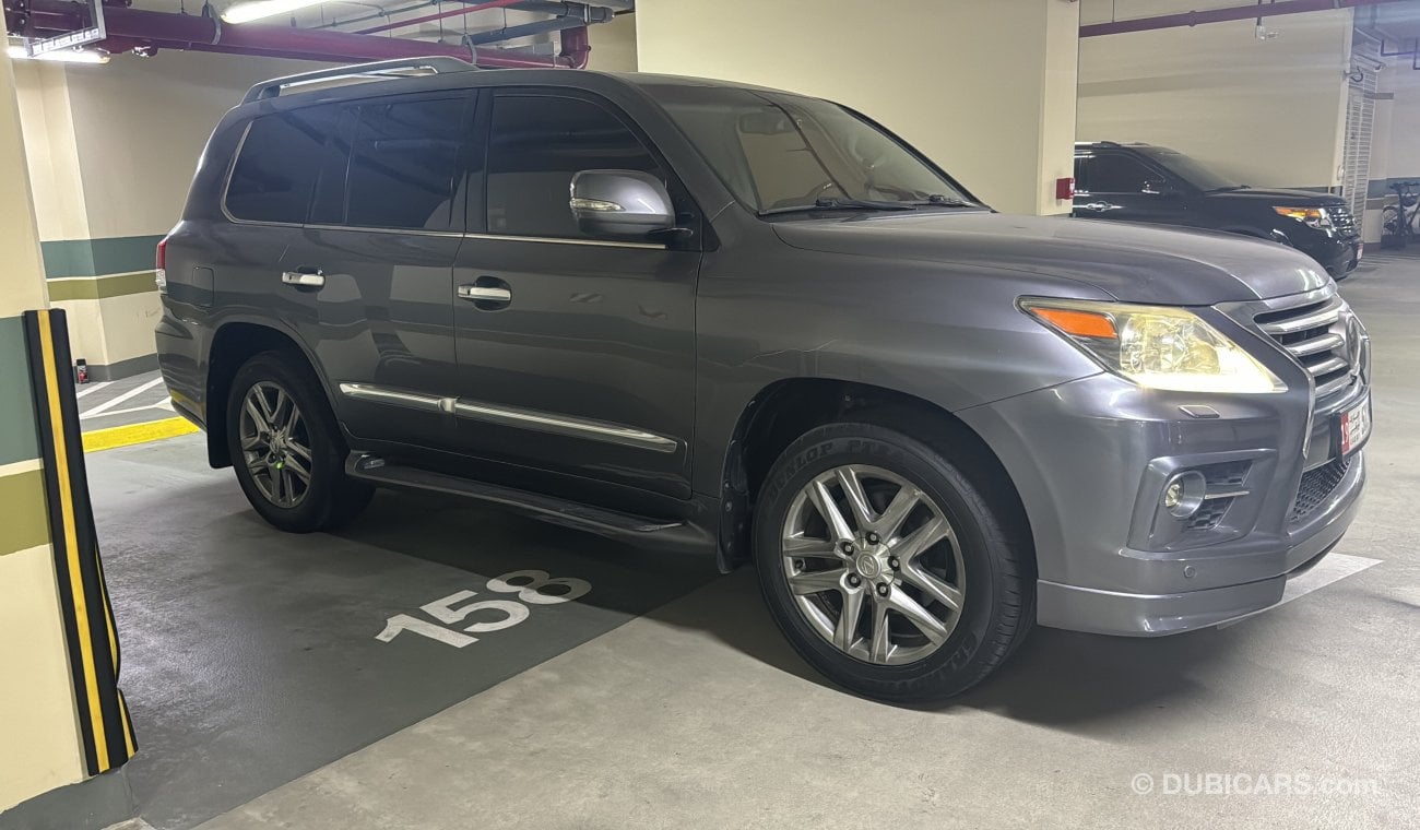 Lexus LX570